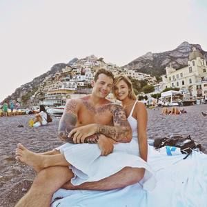 Meet your Posher, Elise